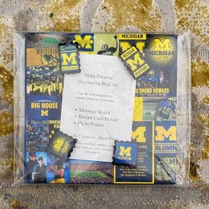 🆕 University of Michigan Wolverines Decorative Wall Art Set with Magnets 🔵🟡